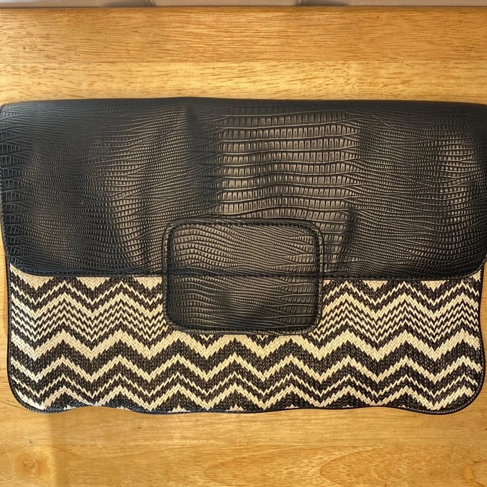 BCBG Leather clutch - Picture 3 of 5